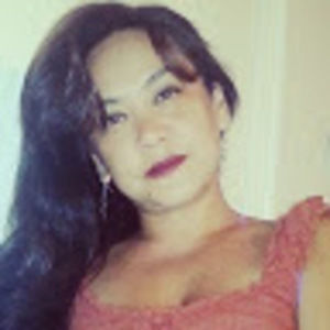 Meet your Posher, Adrienne